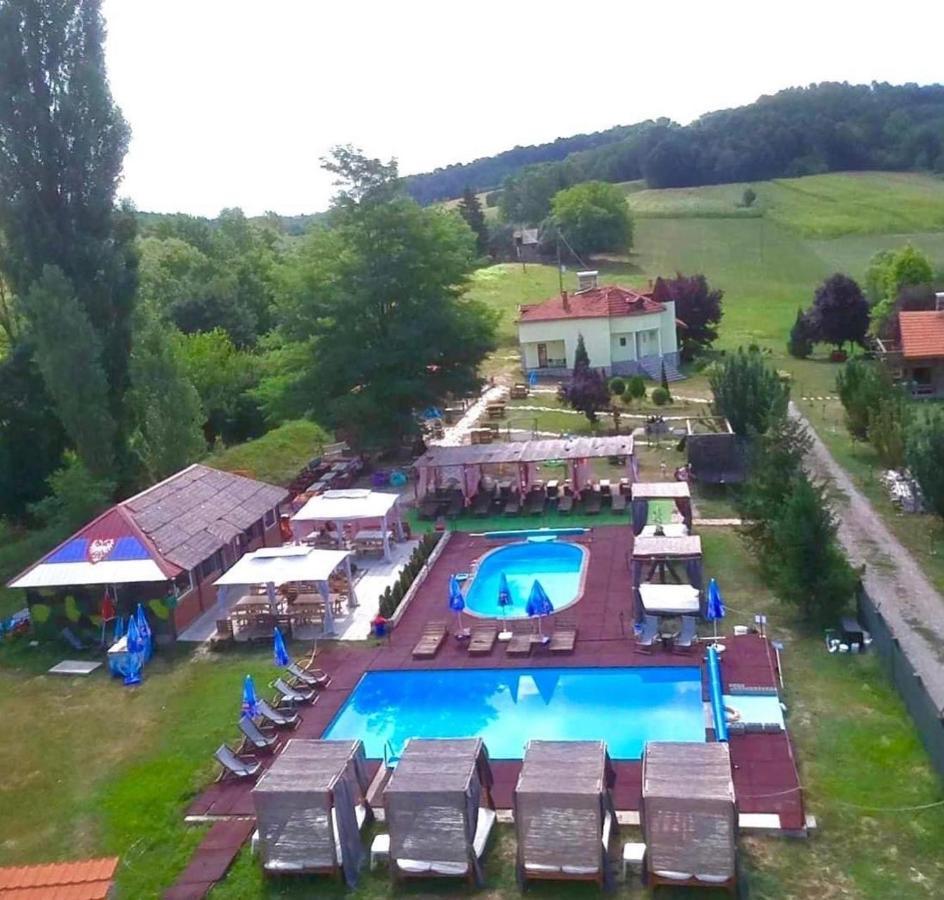 Holiday Home Rodjak Sa Sela Mionica Екстер'єр фото